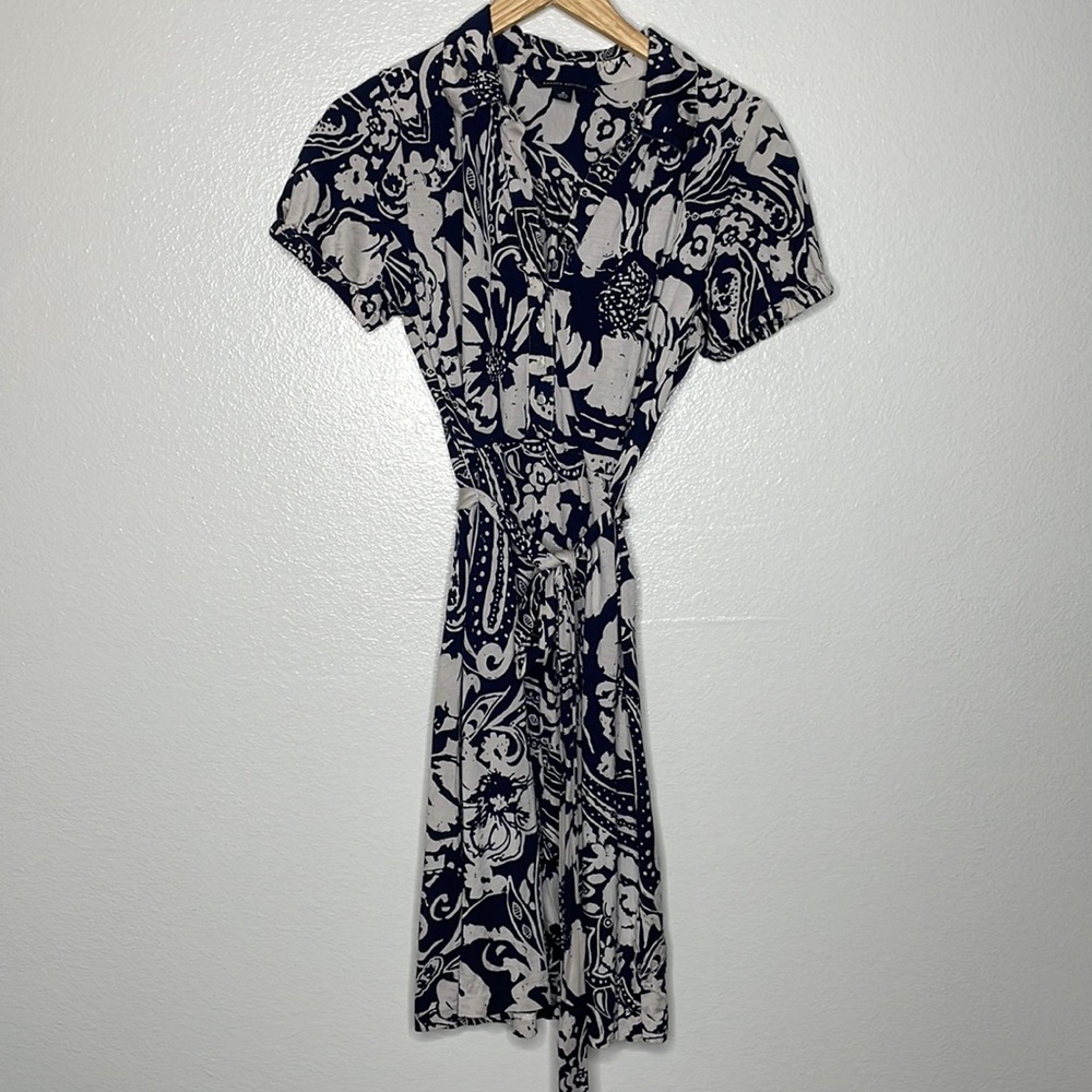 Banana Republic Silk Blend Floral Wrap Dress sz Medium Blue